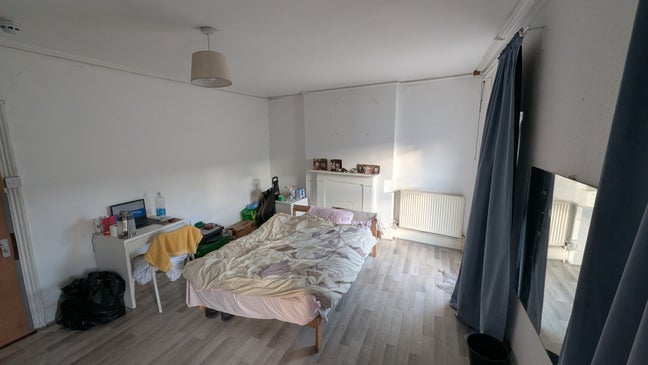 📐Huge Room next to Turnpike Lane Tube Station Main Photo