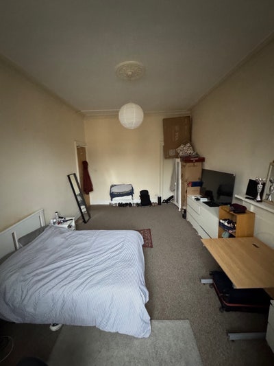 Large double room Glasgow west end Main Photo