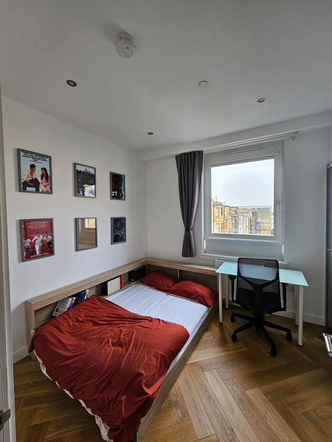 Flat share in Glasgow west end Main Photo