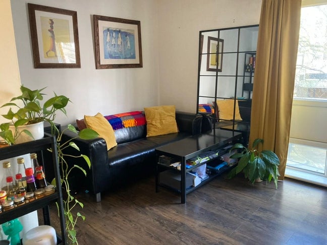 1 bed flat 2 mins Portobello Mkt Feb 6th &pound;2,150 Main Photo