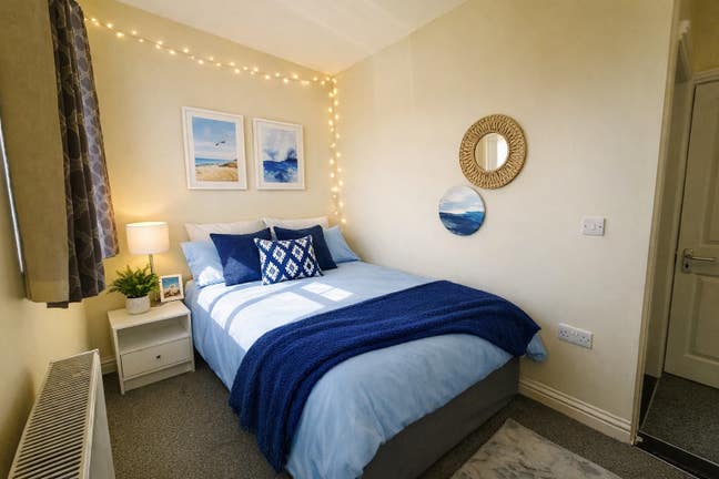 2 Ensuite Rooms -  Good Location (35Dr)  Main Photo