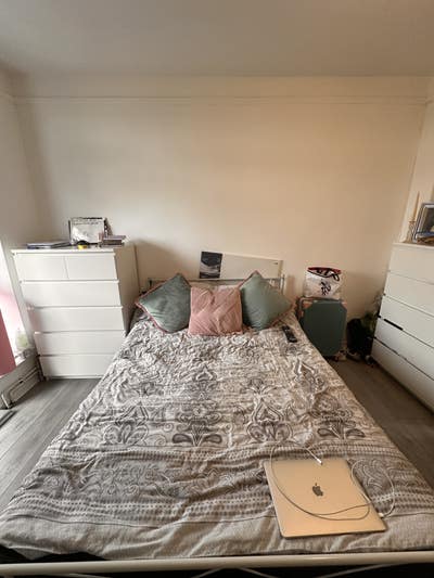 Beautiful Double Room At Bromley By Bow  Main Photo