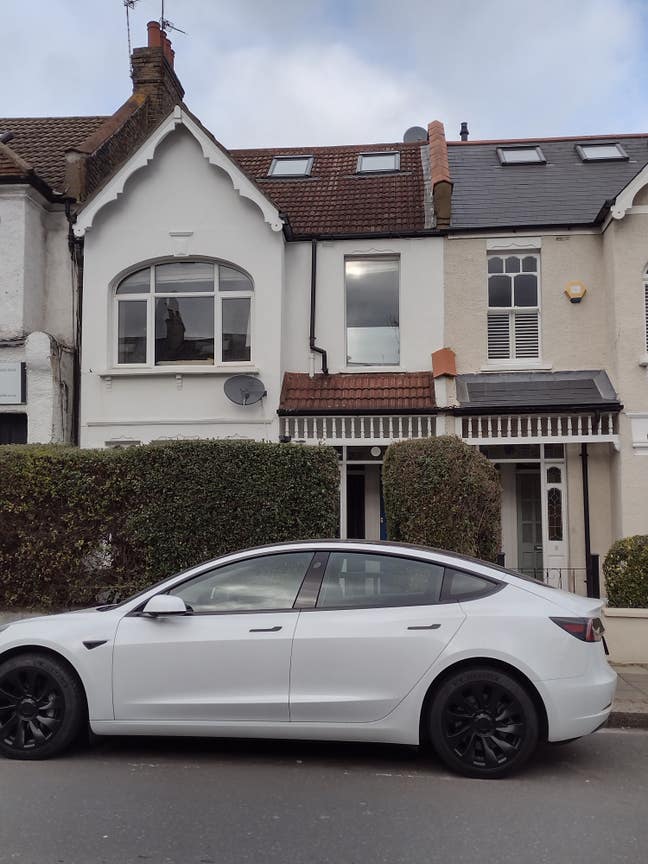 Southfields 2/3 bed garden flat Main Photo