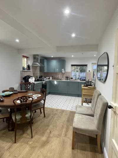 Lovely Quiet Double room in Forest Row Main Photo