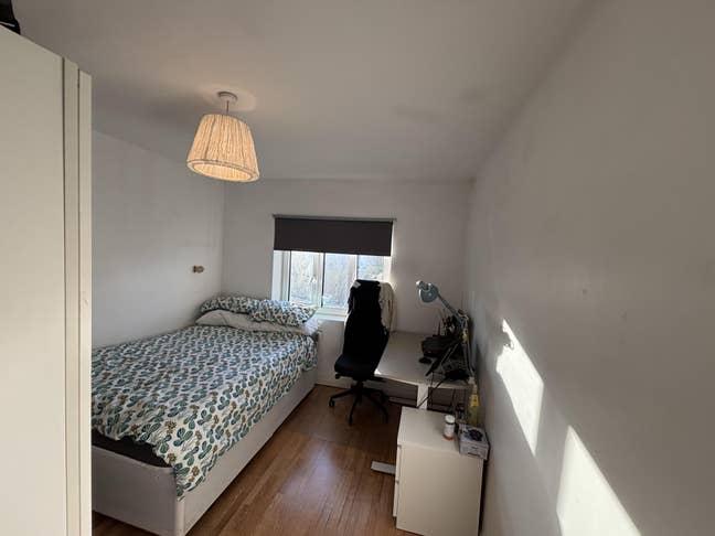 Double room by finchely road Main Photo