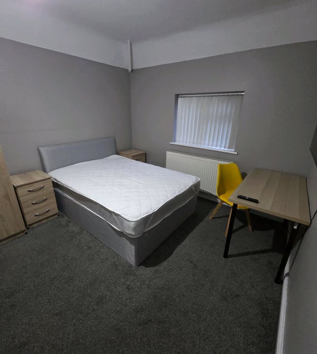 Double Rooms - Shared House - Wednesbury Main Photo