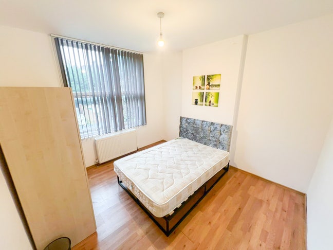 Double Room in Golders Green Main Photo