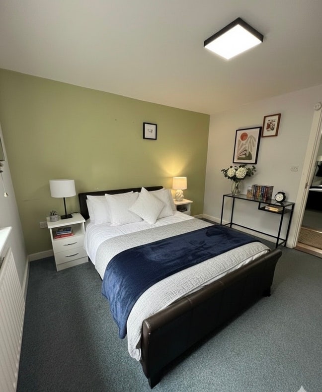 Clapham King Size Room + Private Garden & Parking Main Photo