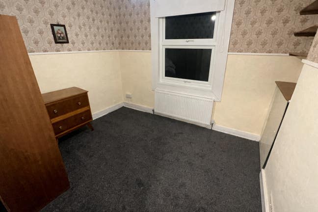 DSS-Self-Contained Studio Available in Hackney N16 Main Photo