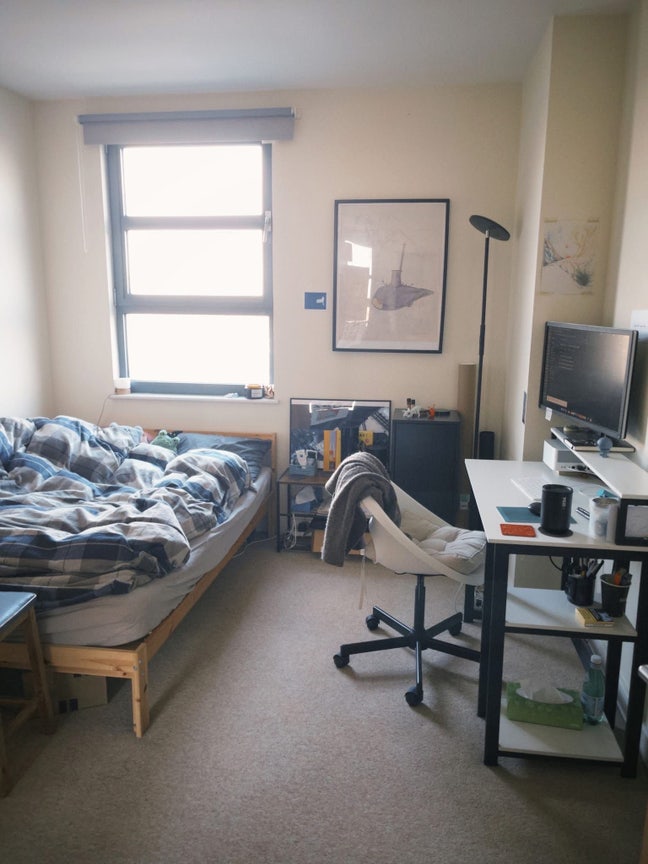 Looking for flatmate in Haggerston/Hoxton  Main Photo