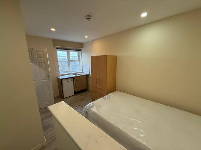 DSS- Studio Flat Available in  Acton Ealing W5 Main Photo