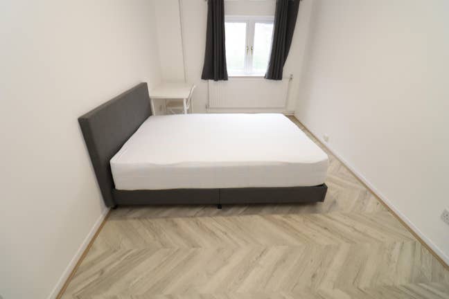 Couple Welcome & Two New Double Rooms Near KingsX Main Photo
