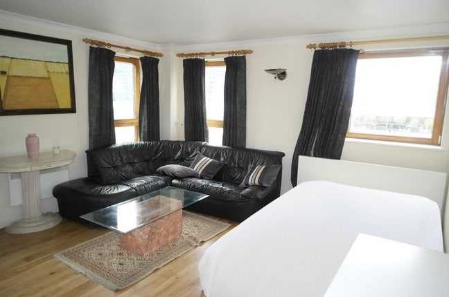 Massive Rooms in the Heart of Canary Wharf! Main Photo