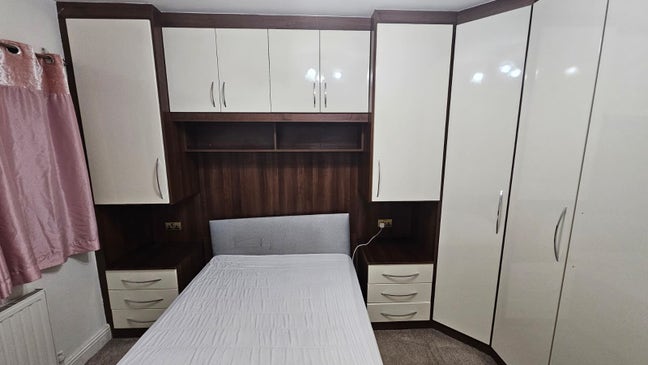 Large double bedroom  Main Photo