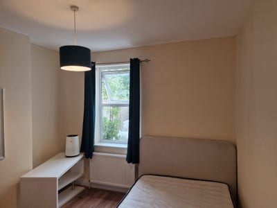 🏡 Double Room in Garden Flat – East Finchley Main Photo