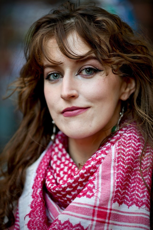 Creative seeking accommodation Main Photo