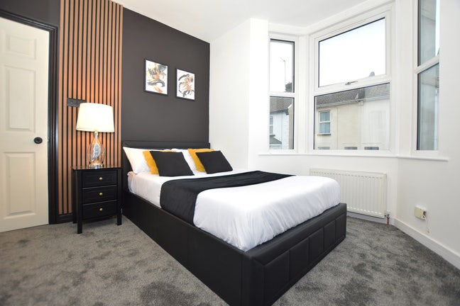 🏡 Modern En-Suite Rooms - &pound;0 Deposit Main Photo