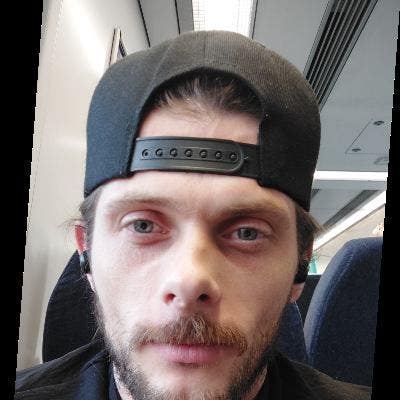 Fun outgoing like to cook watch films listen ... Main Photo