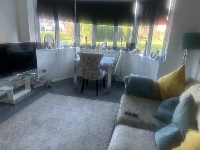 Great Flat Good Location  Main Photo