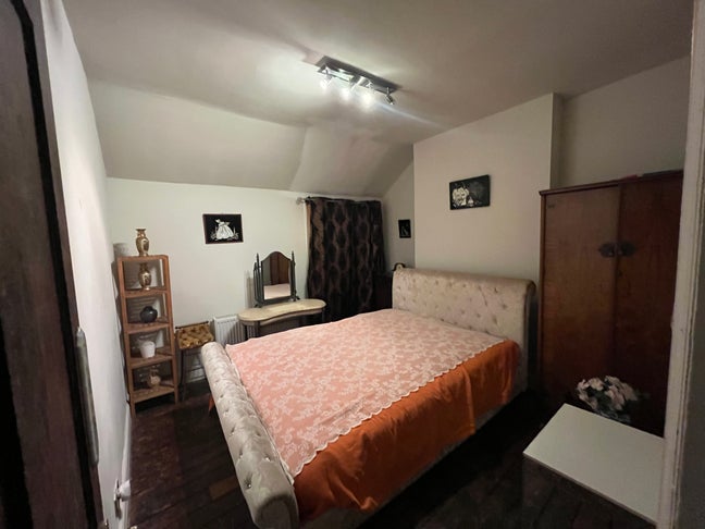 One Double Bedroom in Beautiful Period Home Main Photo