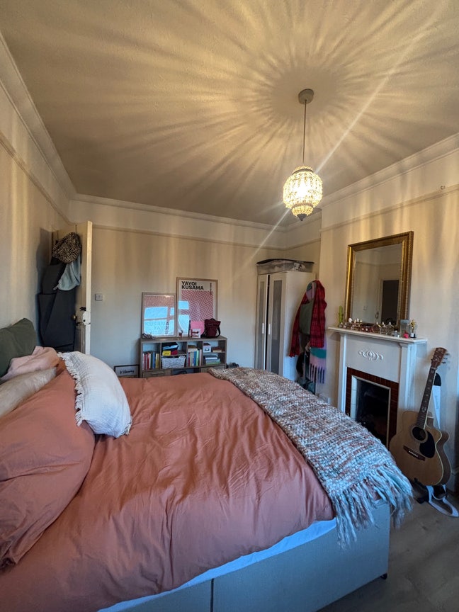 🌸 Room available in Wimbledon Park / Earlsfield! 🌸 Main Photo