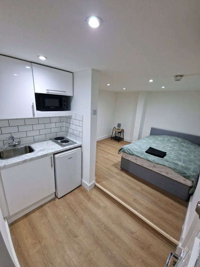 Studio flat Holloway Road Main Photo