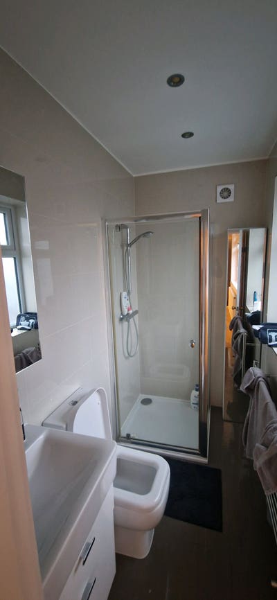 Ensuite double room to rent in cosy home  Main Photo