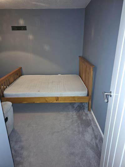 Room to rent monday to Friday  Main Photo