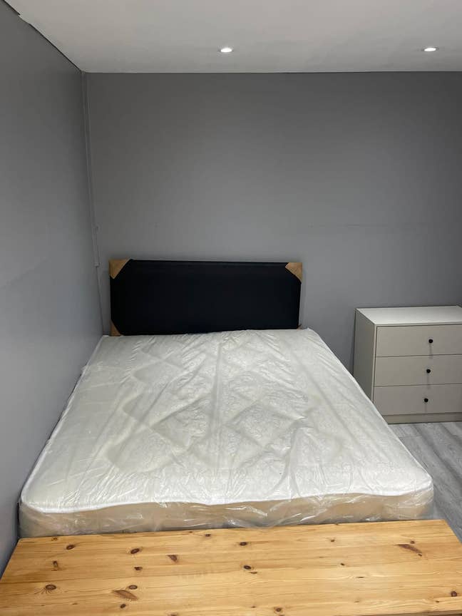 Studio Flat near London Buckinghamshire, SL9 Main Photo