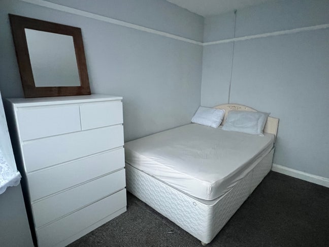 Single room to rent CR0 Main Photo