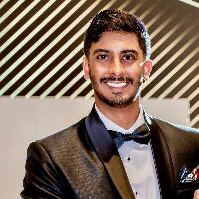 Professional looking for sociable flatmates (24M) Main Photo