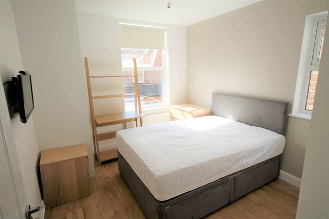 Excellent 6 Bed Student Houseshare Main Photo