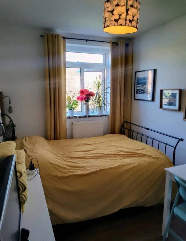 Central comfy double room to rent Main Photo