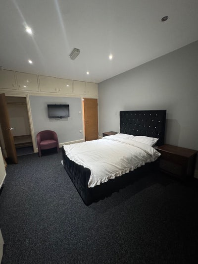 Share Accommodation  Main Photo