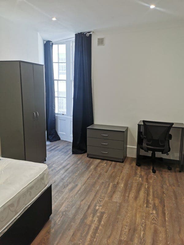 Double Room - at  St. James Street BN2 Main Photo