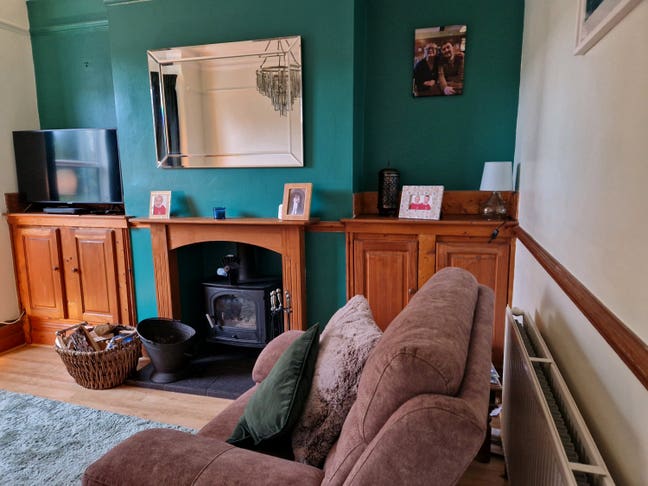 EN Suite Room Available  Main Photo