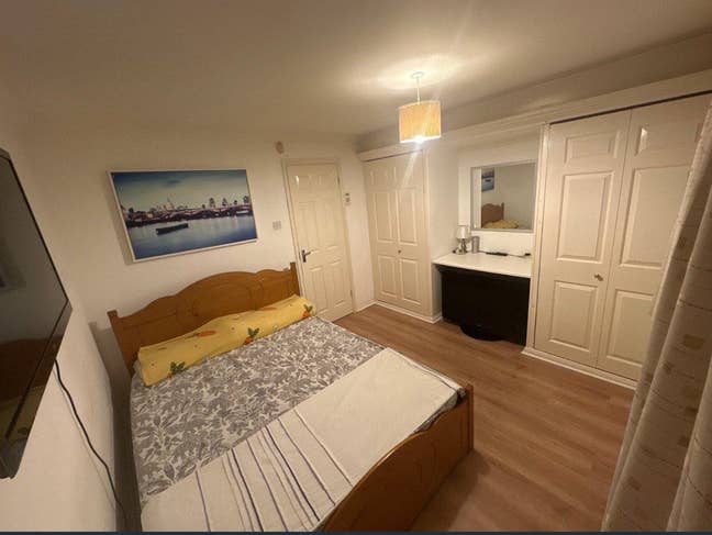 🏡 Spacious 1-Bedroom Fully Furnished Flat –SL1🏡  Main Photo