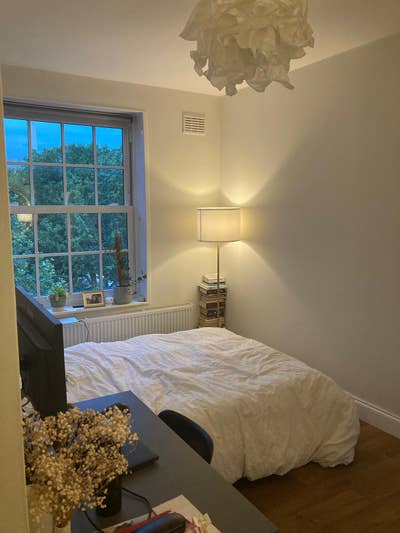 Large, Modern Double Room Battersea Power Station Main Photo