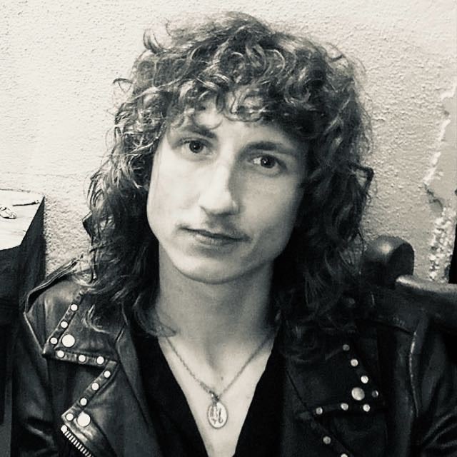 Looking for a new home  Main Photo