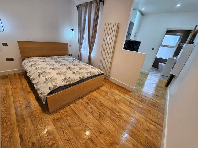 ✨ Stunning Modern Studio Flat – Bills Included ✨ Main Photo