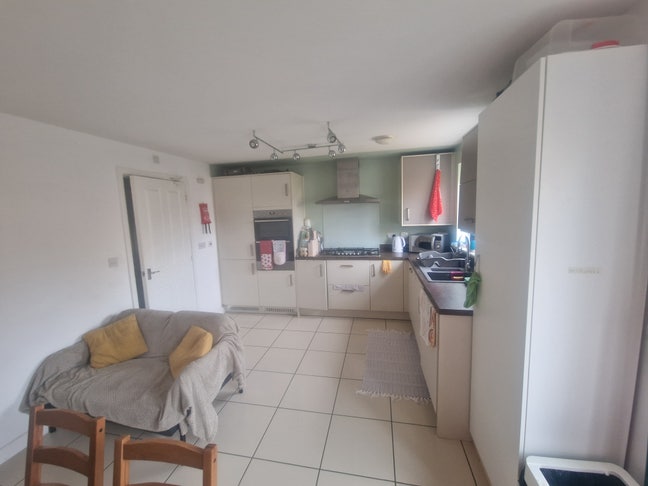 Student Tennacy  Main Photo