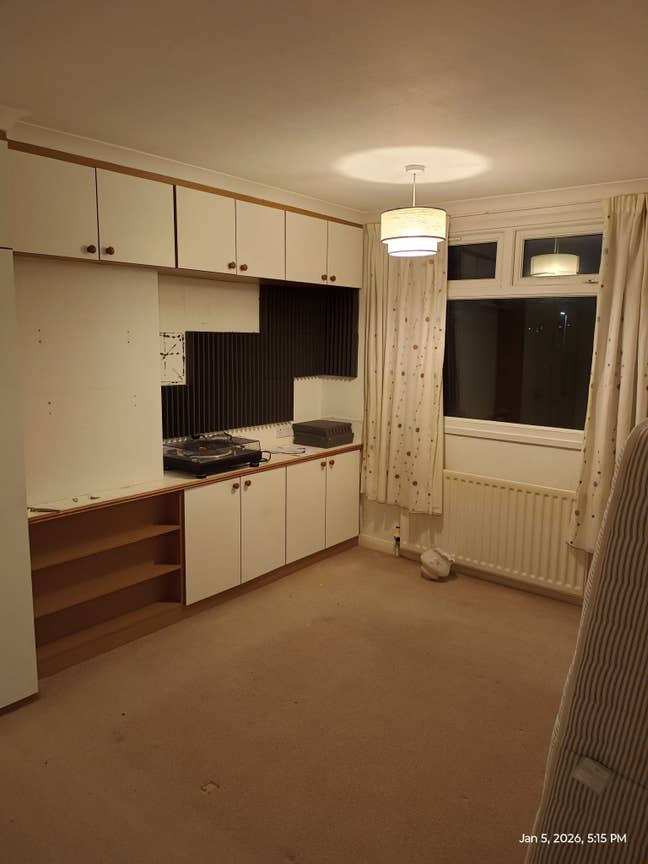 Large Double Room with Live in Landlord + Cat Main Photo