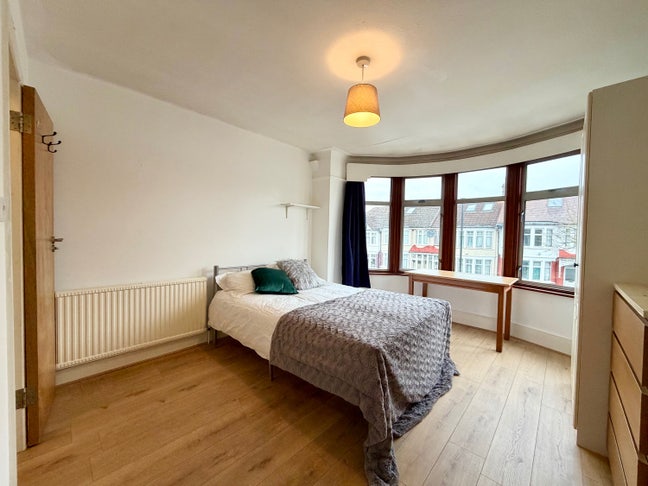 Studio Room Available Now Main Photo