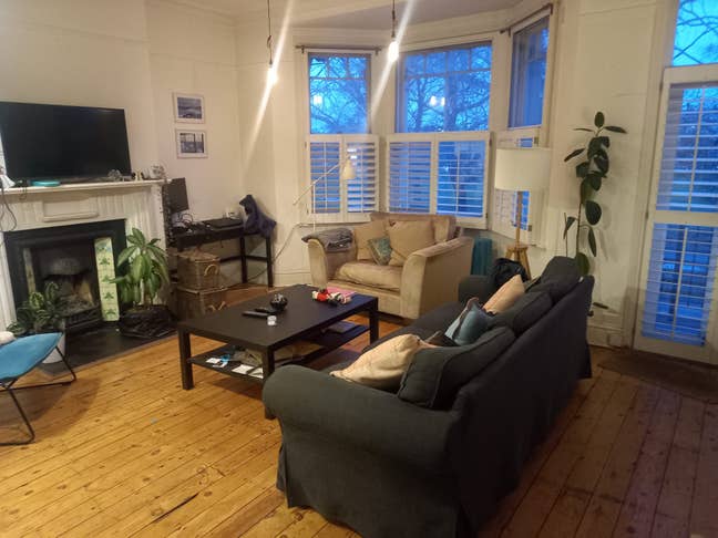 Cozy room on Clapham Common Main Photo