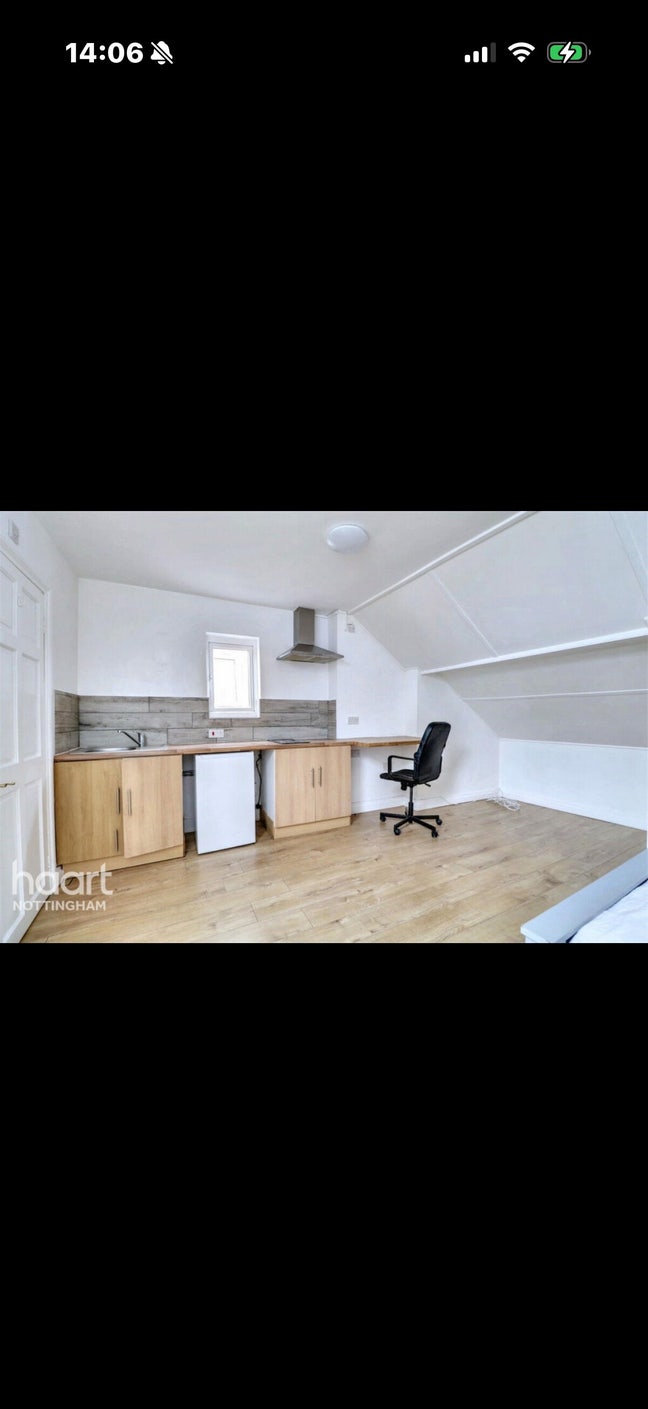 Stunning 4 bedroom property available soon! Main Photo