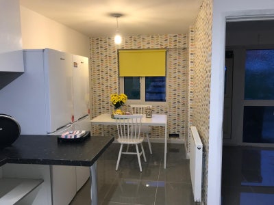 Thetford Lovely Single Near Two Sisters Main Photo