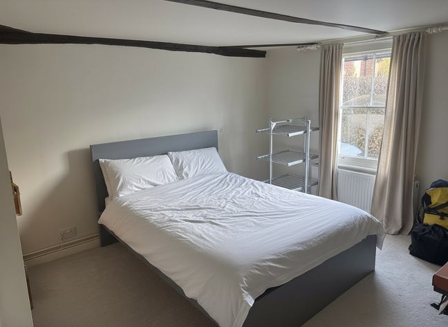 Spare room in a 17th Century Cottage Main Photo