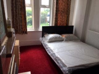  Fab Home/ Comfortable Room - V Near Tube / City,  Main Photo