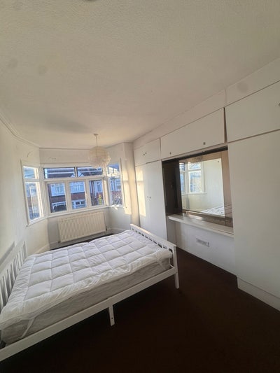 Room rent  Main Photo