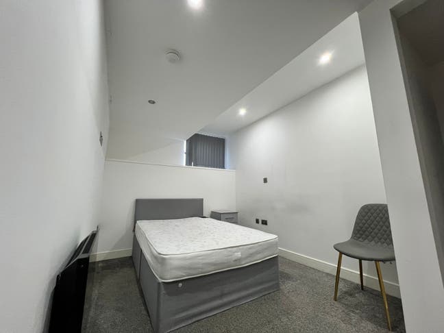 Stylish Ensuite Room City Centre 4-Bed Flat Share Main Photo